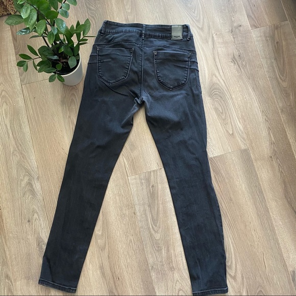 TRISTAN Washed Black High Waist Jeans - Picture 9 of 13